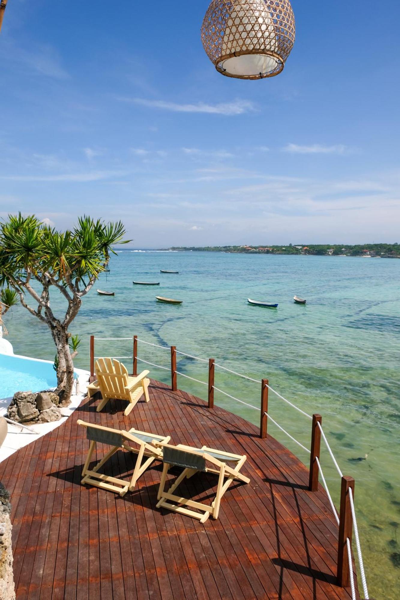 Le Pirate Beach Club Nusa Ceningan Lembongan Extérieur photo